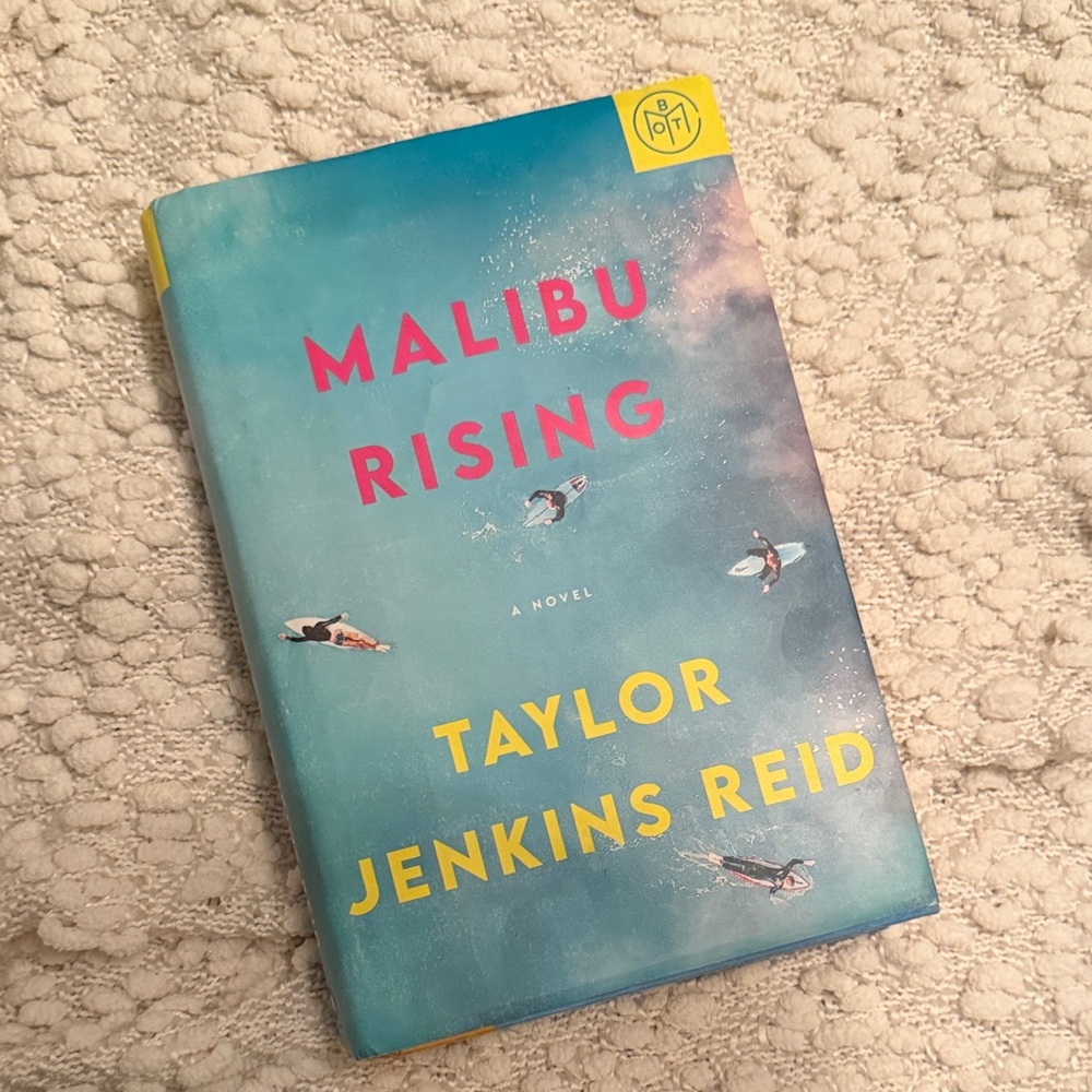 Malibu Rising by Taylor Jenkins Reid Hardcover